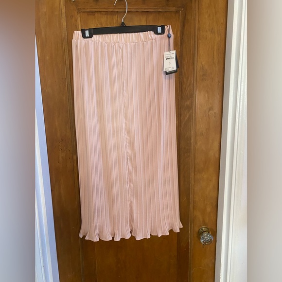 Adrianna Papell Skirt - Picture 2 of 3